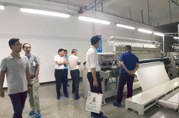中國家紡協會·2018床上用品專業委員會年會在桐城勝利召開